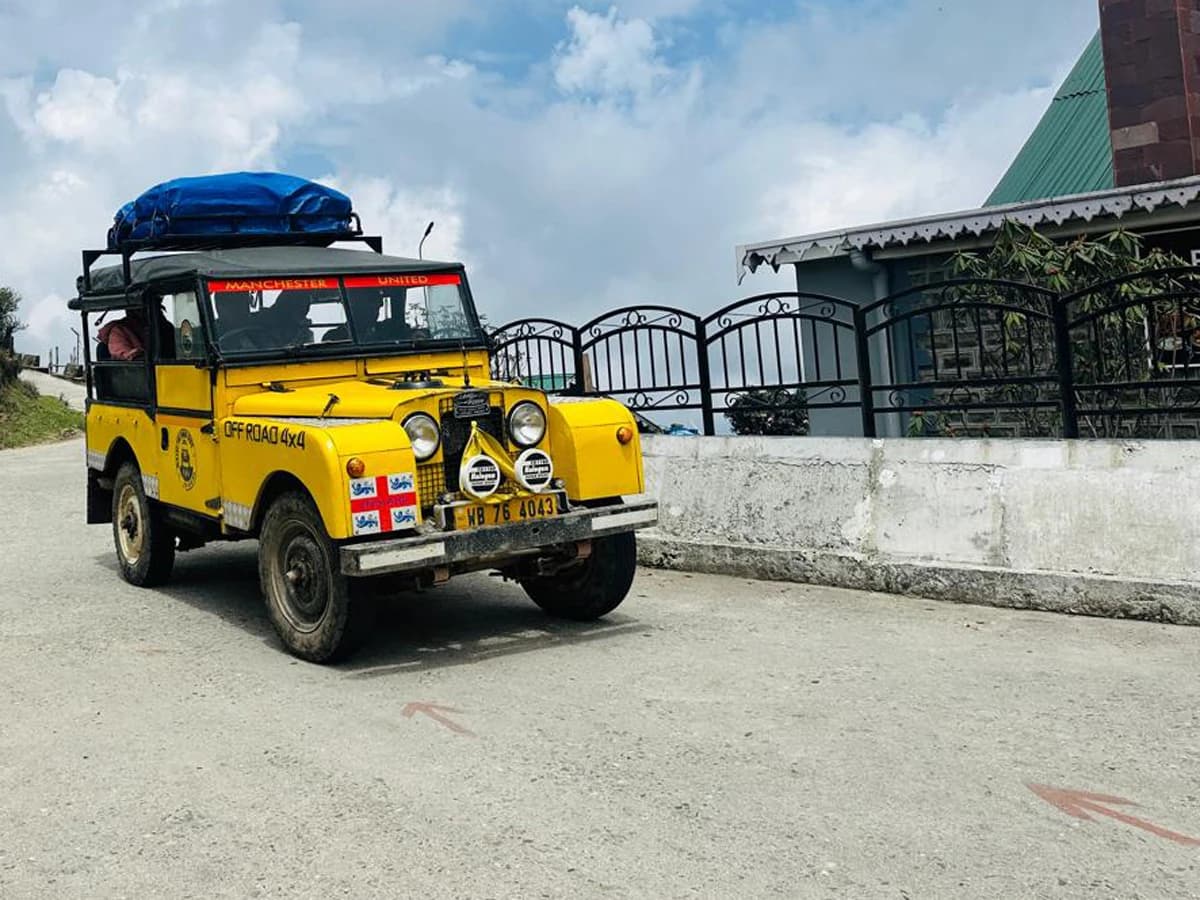 Sandakphu Jeep Safari Package - 4 Days