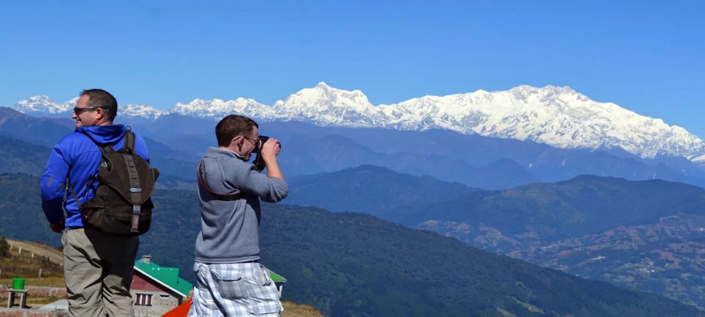 Why Sandakphu trek in winter October and November