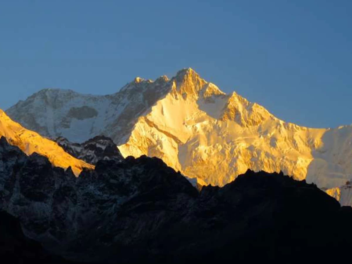 Camping at Tonglu in Darjeeling