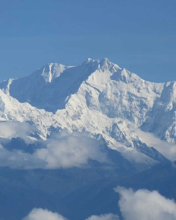 Explore Sandakphu Trek