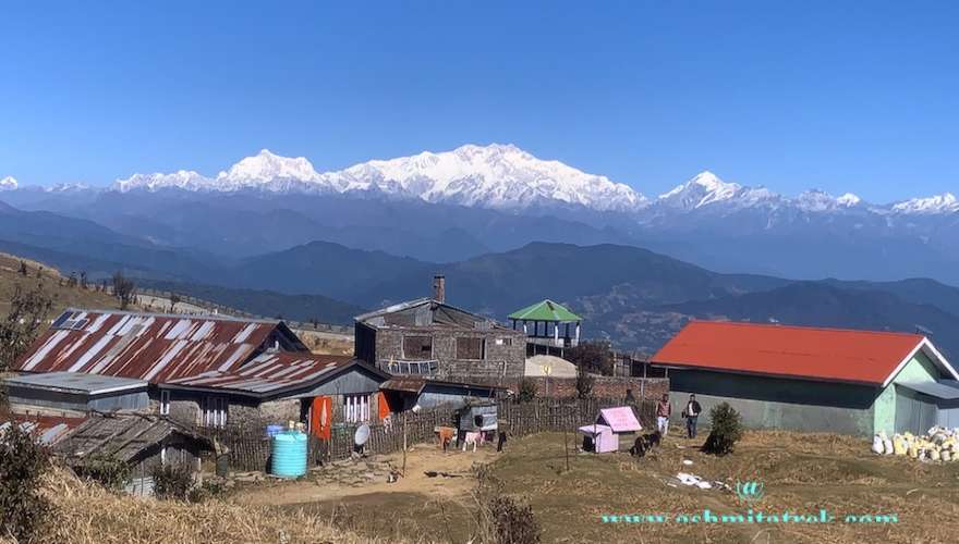 Mount Kanchanzonga Seen during your Sandakphu Jeep safari tour