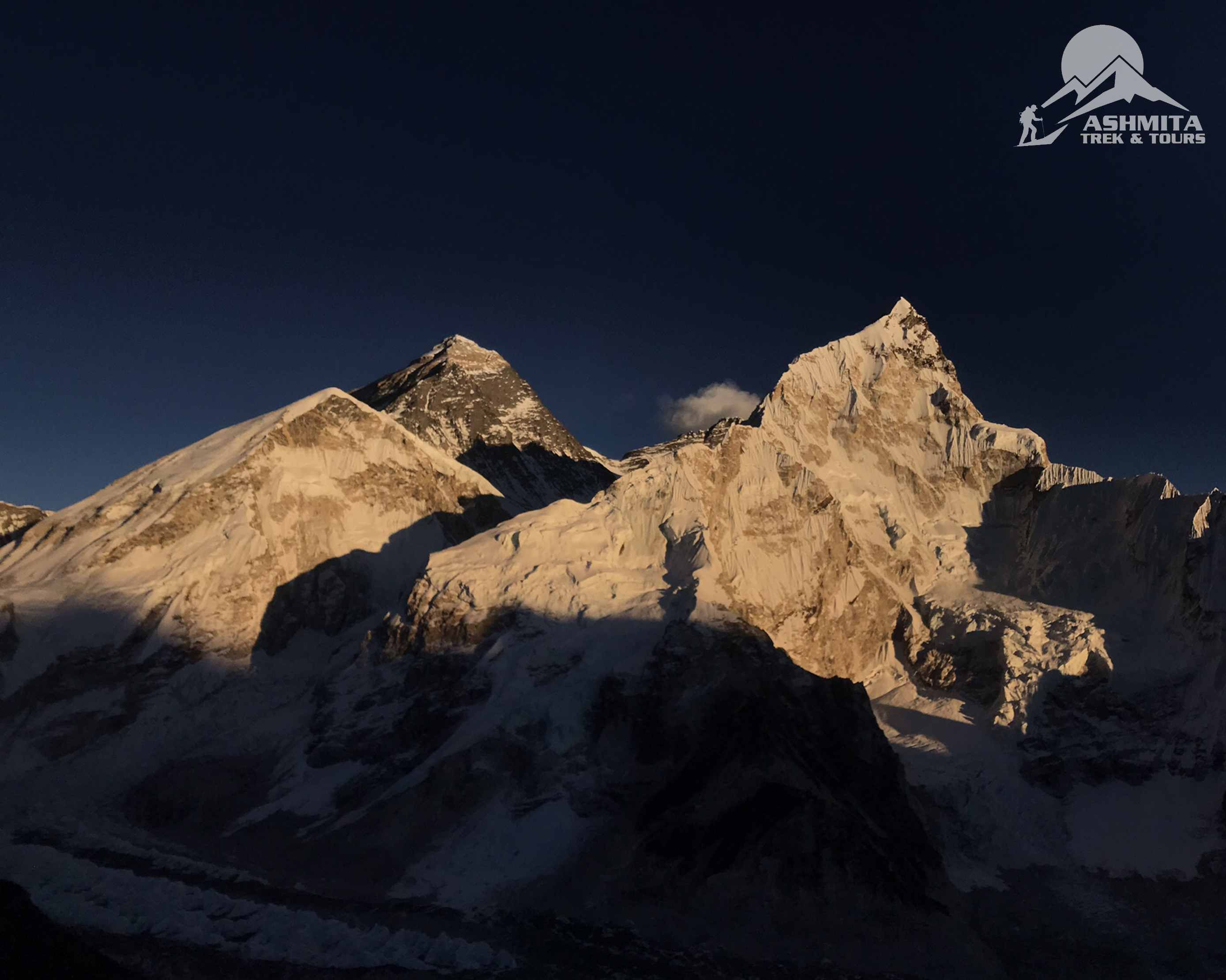 Sunset point during Everest base camp trek